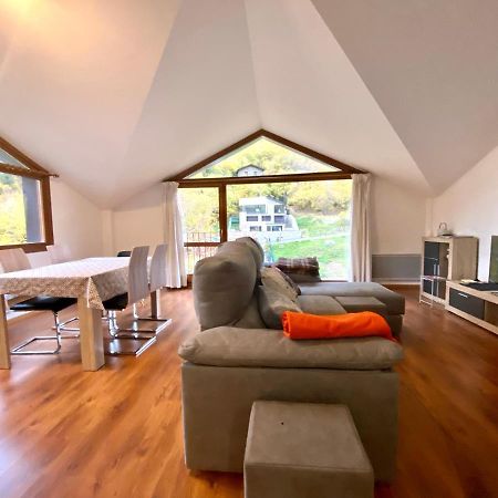 Els Esquiadors Llorts Apartment Ngoại thất bức ảnh